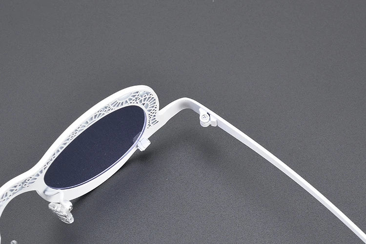 Steel Lace Retro Frame Sunglasses