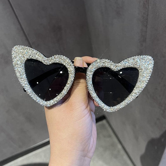 Retro Heart Shaped Sunglasses - ODDSALTBoutique